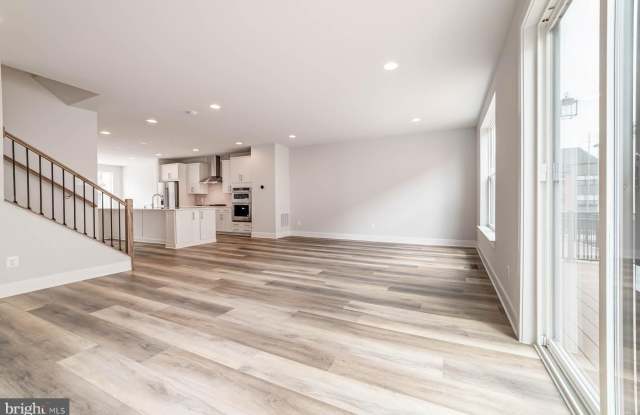 6227 ALMERICO Place Gallery 4