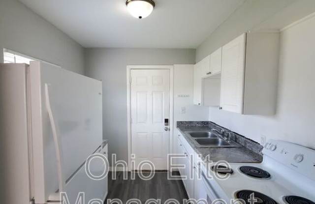 2822 E 5th Ave - 2822 East 5th Avenue, Columbus, OH 43219