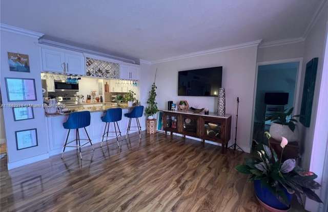 11111 Biscayne Blvd photos photos