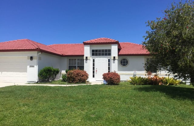 1401 SE Appamattox Terrace - 1401 Southeast Appamattox Terrace, Port St. Lucie, FL 34952