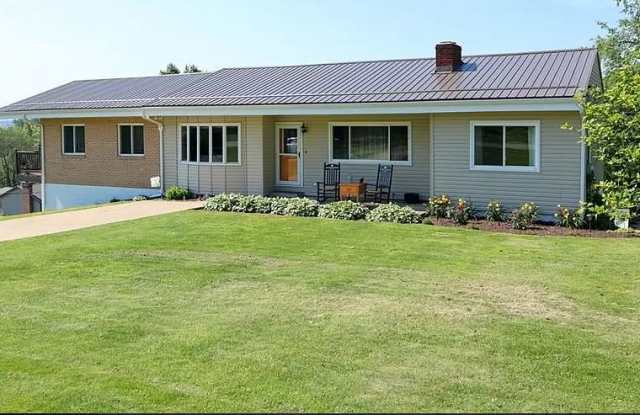 185 Woodridge Dr - 185 Woodridge Drive, Beaver County, PA 15009