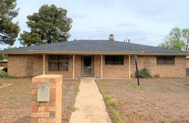 4018 Angelina Dr Gallery 1