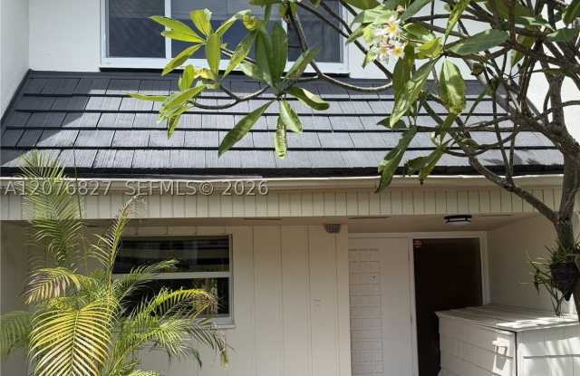 8110 SW 82nd Ct Gallery 2