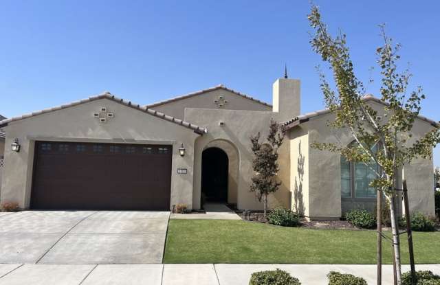 1903 Highgate Greens Drive - 1903 Highgate Greens Drive, Bakersfield, CA 93311
