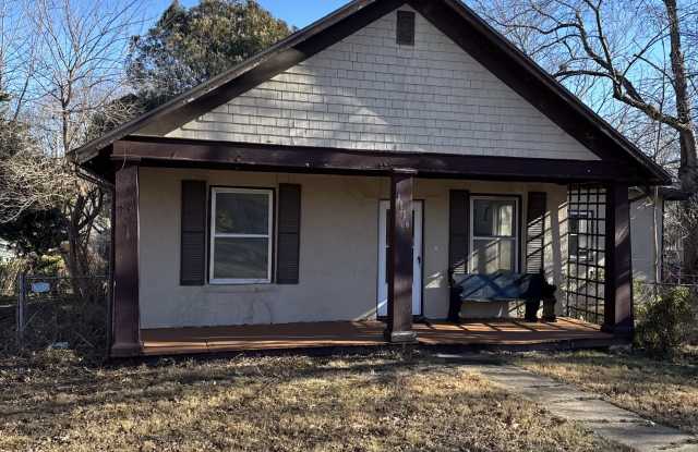 2508 SE Kentucky - 2508 Southeast Kentucky Avenue, Topeka, KS 66605