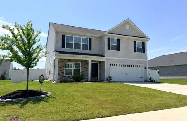 ~~ Almost new 5 bedroom energy efficient home with Freedom from Duke Energy!~~ Gallery 1