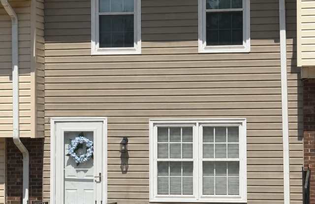 2 bd 1.5 bath townhome in Mocksville Gallery 1
