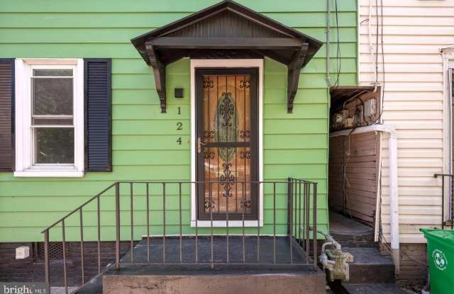 124 W PENN Street Gallery 2