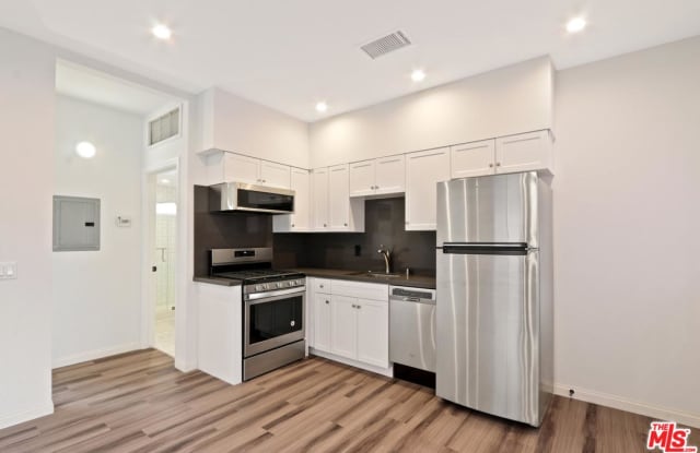 848 North SYCAMORE Avenue - 848 North Sycamore Avenue, Los Angeles, CA 90038