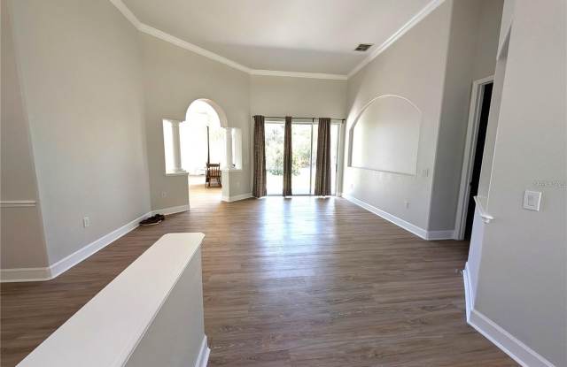 7335 BENT GRASS Drive Gallery 4
