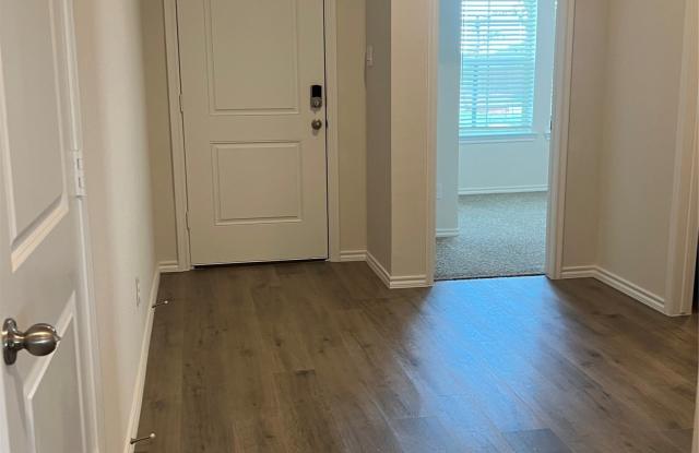 4100 Malachite Gallery 3