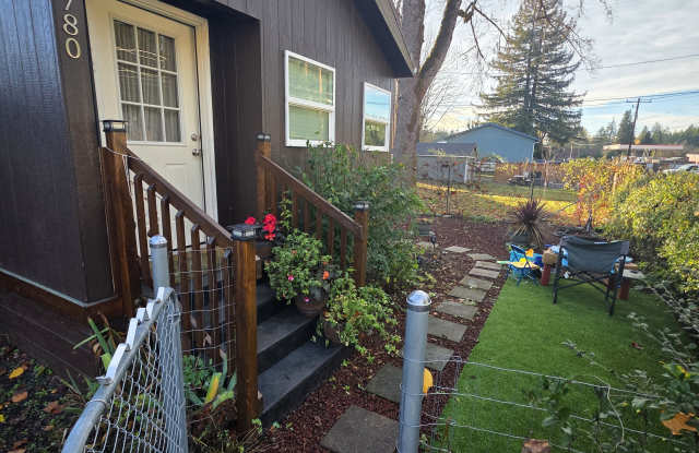 780 Northwest Alder Street photos photos