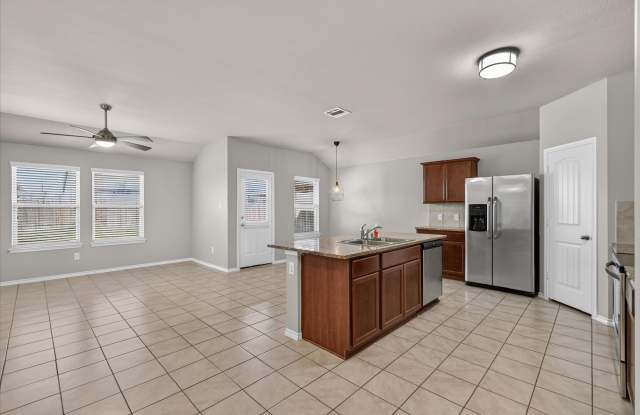1049 Sewell Drive Gallery 4