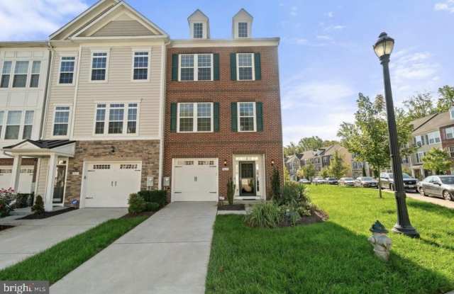 4822 FOREST PINES Drive Gallery 1