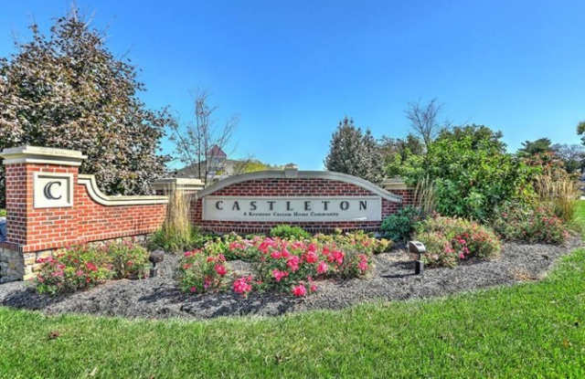 The Villas of Castleton Apartments Gallery 1