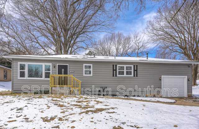 312 N Ash Ave photos photos