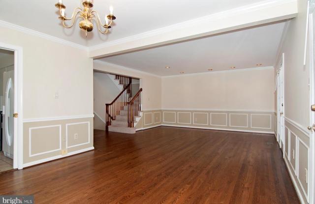 10829 BREWER HOUSE RD Gallery 3