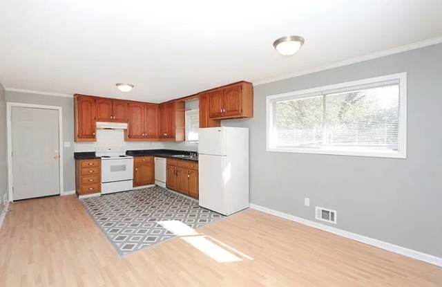 Room in 3 Bedroom Home in Atlanta Gallery 3