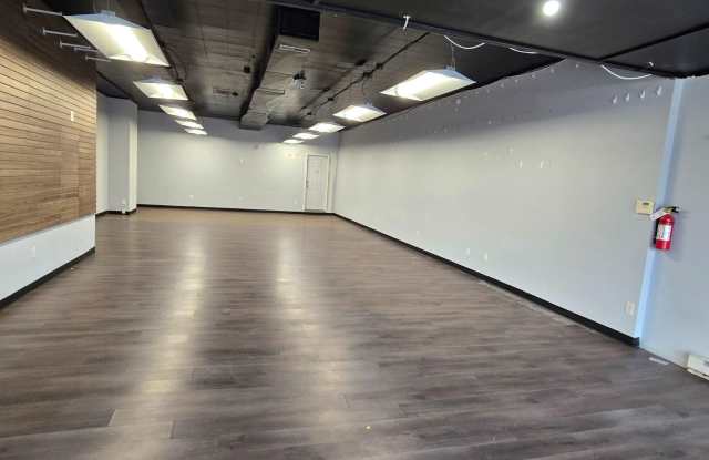 507 E LANDIS Avenue Gallery 3