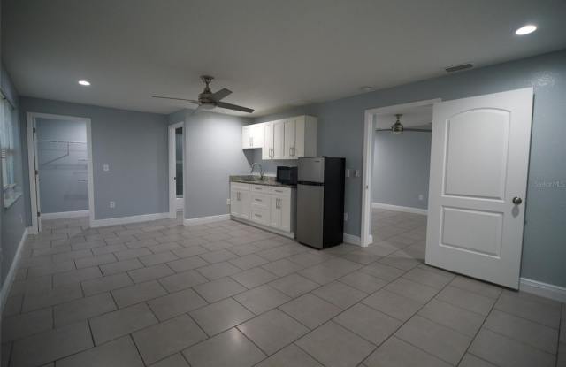 907 W HUMPHREY STREET photos photos