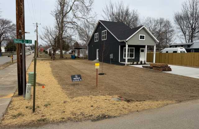 408 2nd Ave SE photos photos