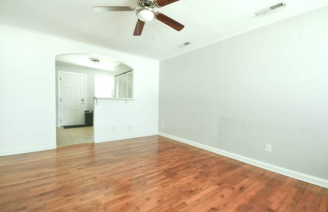 2363 Bernard St Gallery 3