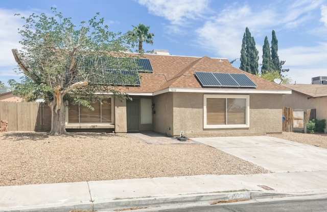 5 bed/3 bath home in the heart of Spring Valley! photos photos