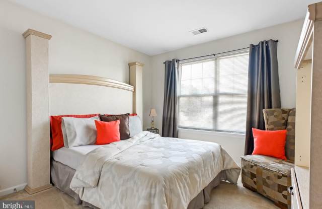 7104 BRITENS Way N unit: (1) Bedroom Rental - 7104 Britens Way, Brandywine, MD 20613