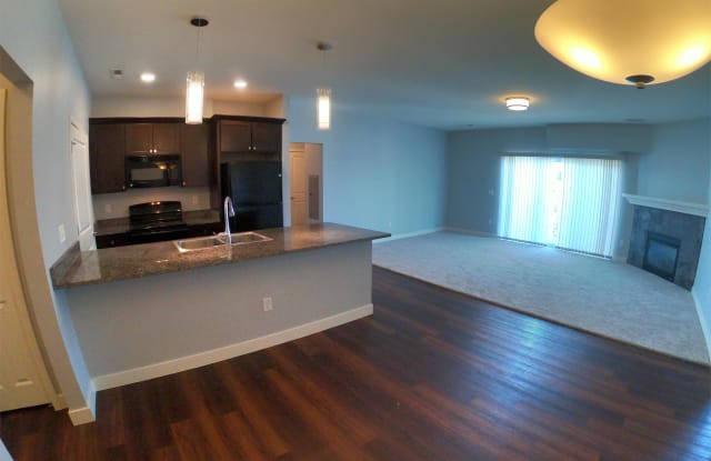 1477 McCleary Lane - 1477 Mccleary Lane, Iowa City, IA 52245