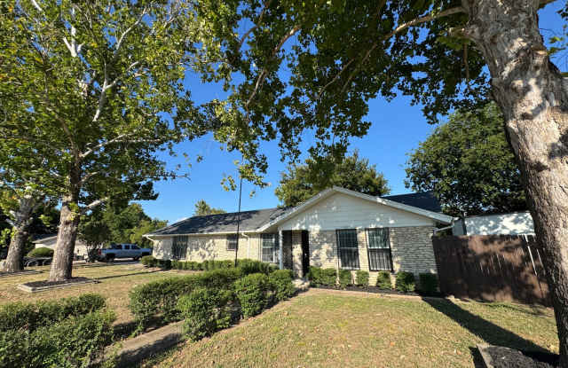 Remodeled 3 Bedroom, 2 Bath Home with 2-Car Garage in Sought-After Harker Heights Neighborhood photos photos