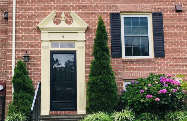 5 DONAGH COURT - 5 Donagh Court, Mays Chapel, MD 21093