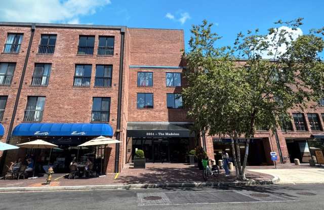 Lovely 1 BR/1 BA Condo in the Heart of Georgetown! photos photos