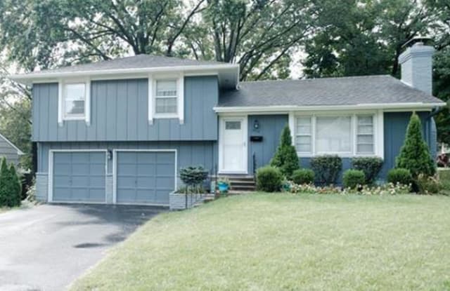 8319 West 91st Terrace - 8319 West 91st Terrace, Overland Park, KS 66212