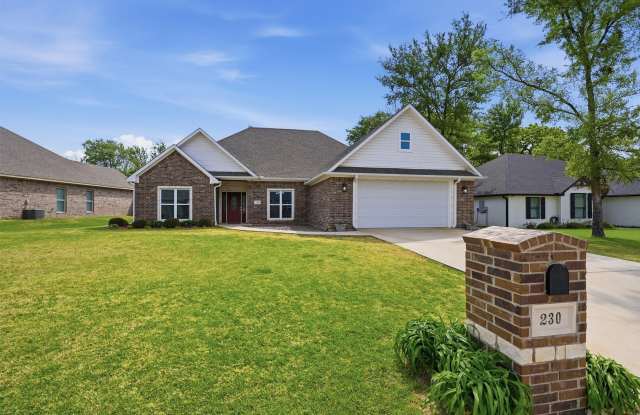 230 Bent Oak Drive Gallery 1