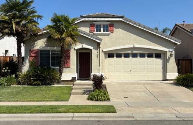 Single Story Home in Lincoln photos photos