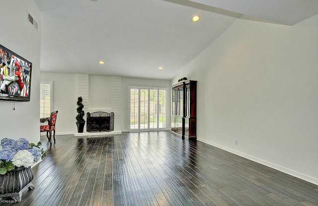 1502 Briarglen Avenue Gallery 4