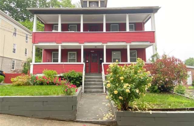 604 Blackstone Street photos photos