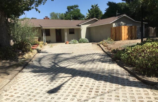 10401 Mcbroom St - 10401 Mcbroom Street, Los Angeles, CA 91040