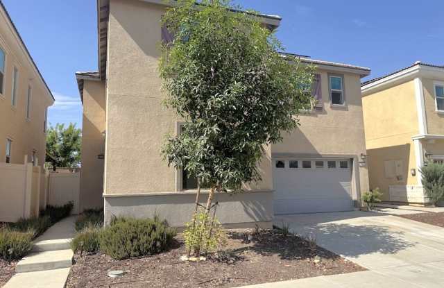 1014 W BUTTERCUP LN RIALTO 92376 (4 BED, 3 BATH) Gallery 3