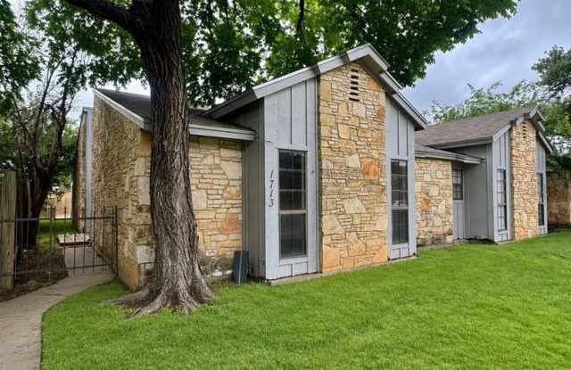 NOW AVAILABLE - 3-Bedroom 2-Bathroom Townhome in Capital Heights! photos photos