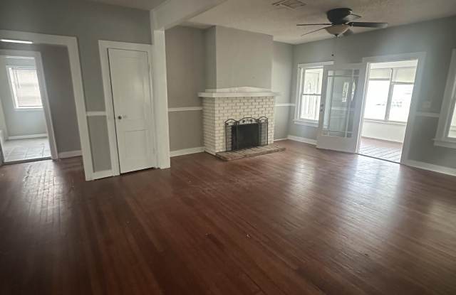 415 East McDonald Avenue - 1 photos photos