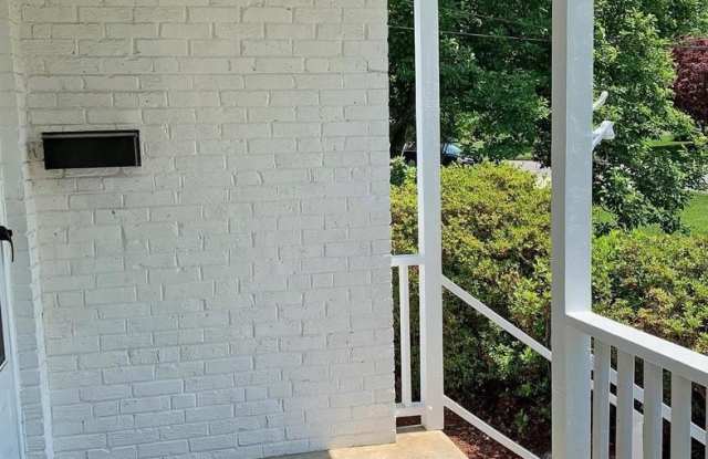 6528 CHESTERFIELD Avenue Gallery 4
