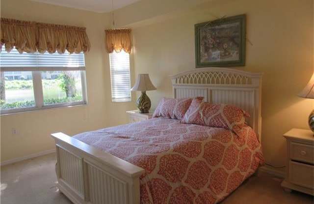 3993 Bishopwood Ct E Gallery 2
