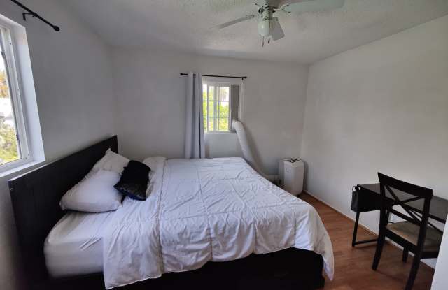 521 E 21st Street photos photos