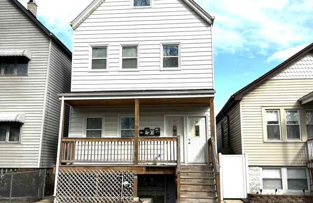 640 W 49TH Street - 640 West 49th Street, Chicago, IL 60609