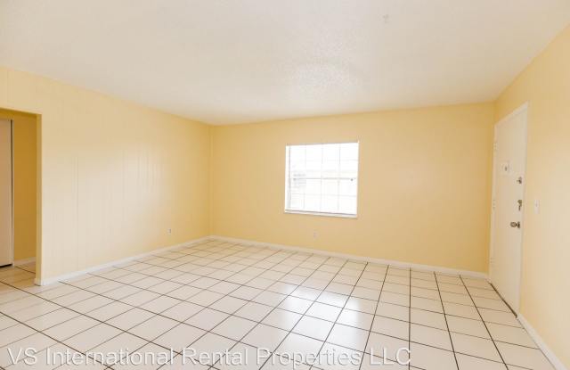 1627 W Oak Ridge Rd Apt D Gallery 3