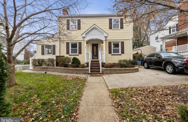 2711 EAST WEST HIGHWAY - 2711 East-West Highway, Silver Spring, MD 20815