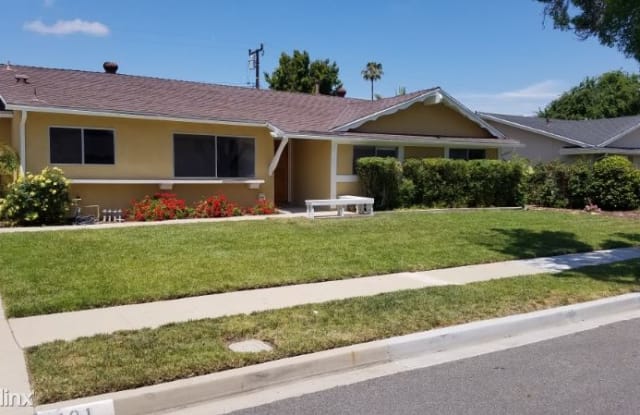 191 Devia Dr - 191 Devia Drive, Casa Conejo, CA 91320