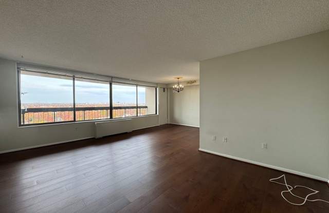 Bright and Spacious 1 Bed 1 Bath Condo With Balcony In Desired Skyline Plaza photos photos Bright and Spacious 1 Bed 1 Bath Condo With Balcony In Desired Skyline Plaza photos photos