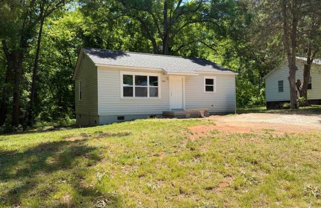 Statesville West - 2BR/1BA - 1543 Bristol Drive, Iredell County, NC 28677